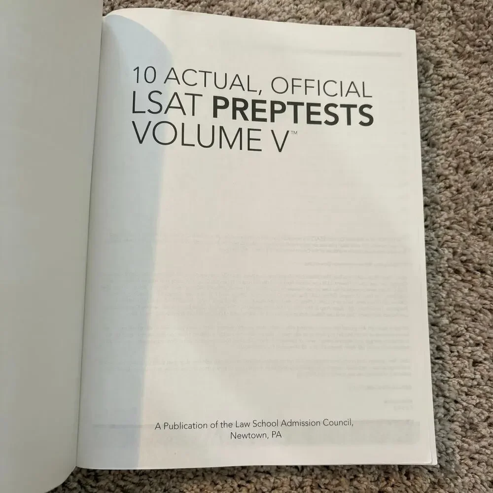10 Actual, Official LSAT PrepTests Volume V : (PrepTests 62-71) by Law School